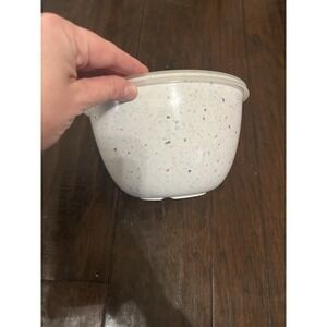Zak Designs Melamine Confetti White 1.75 quart Bowl With Lid